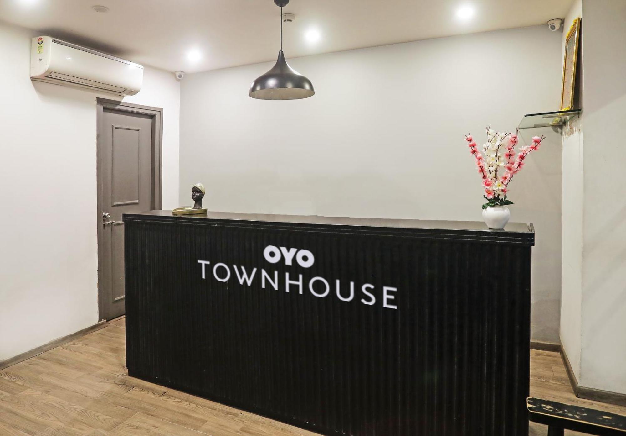 Townhouse Near Secunderabad Railway Station, Yashoda Hospital, Patny Centre Ngoại thất bức ảnh