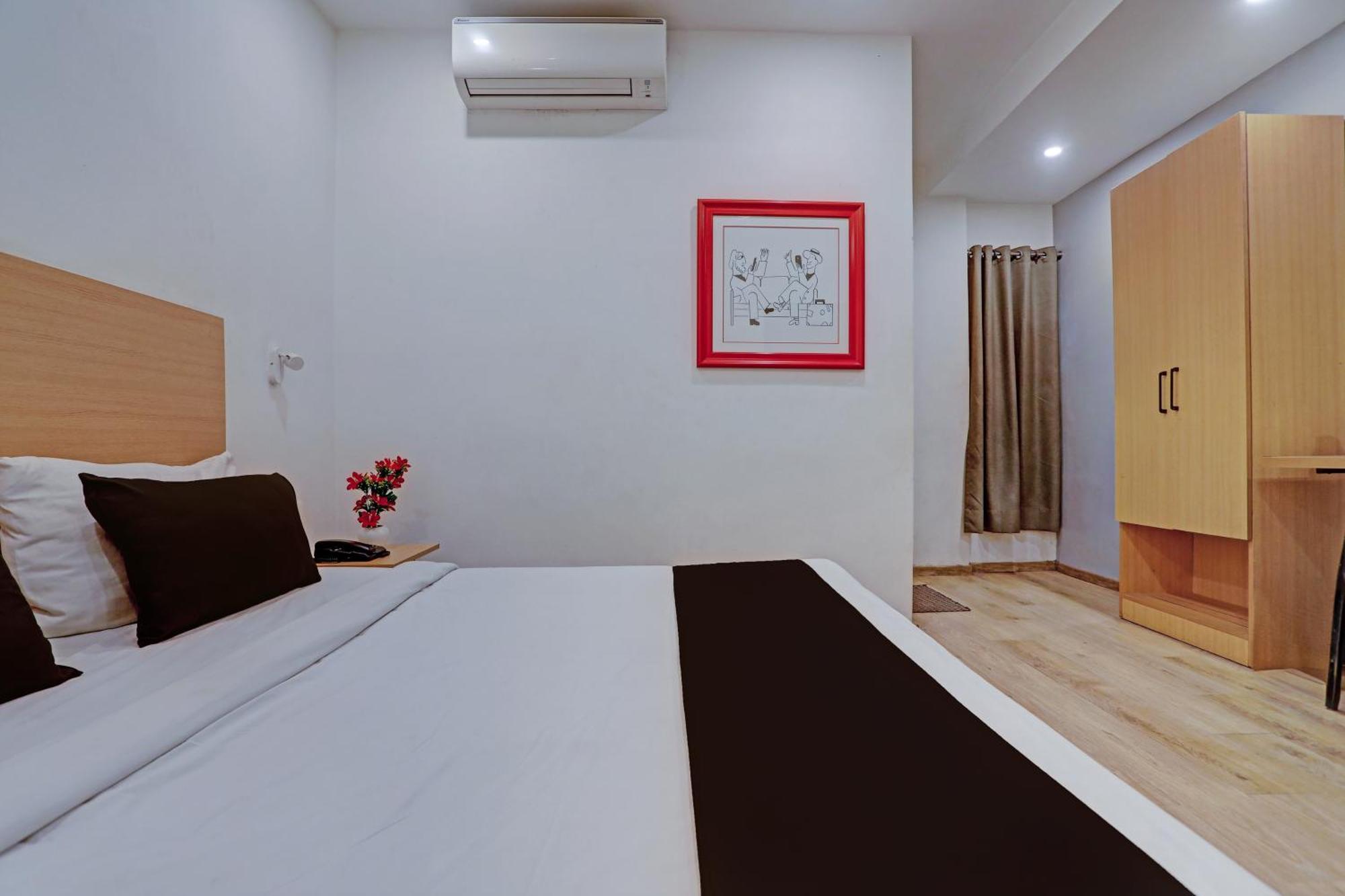 Townhouse Near Secunderabad Railway Station, Yashoda Hospital, Patny Centre Ngoại thất bức ảnh