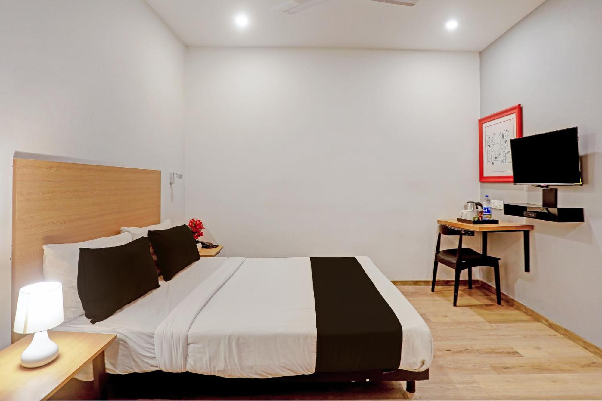 Townhouse Near Secunderabad Railway Station, Yashoda Hospital, Patny Centre Ngoại thất bức ảnh